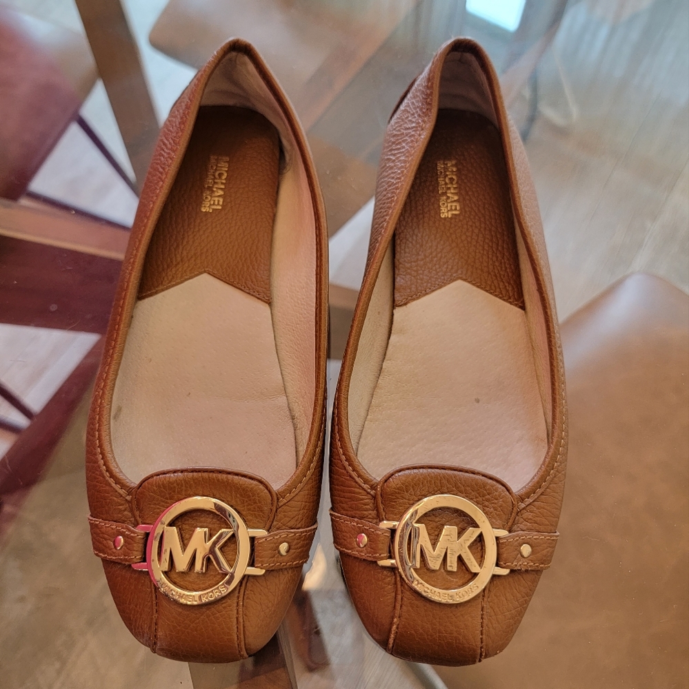 Michael Kors Lillie Leather Moccasin in Luggage